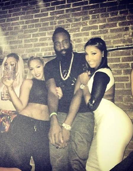 马尔基西奥玩皇马传奇二选一：C罗＞齐达内、大罗（马尔基西奥参与皇马传奇二选一：C罗力压齐达内、大罗）