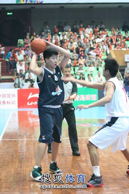 比赛集锦：奥萨苏纳2-0莱万特（奥萨苏纳两球击败莱万特：精彩集锦）