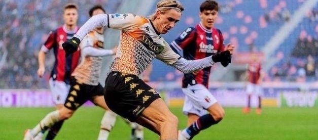 本赛季库追巴同时在场时，勇士攻防效率和净效率均为联盟第二（库追巴本季同场时，勇士攻防效率与净效率均高居联盟第二）