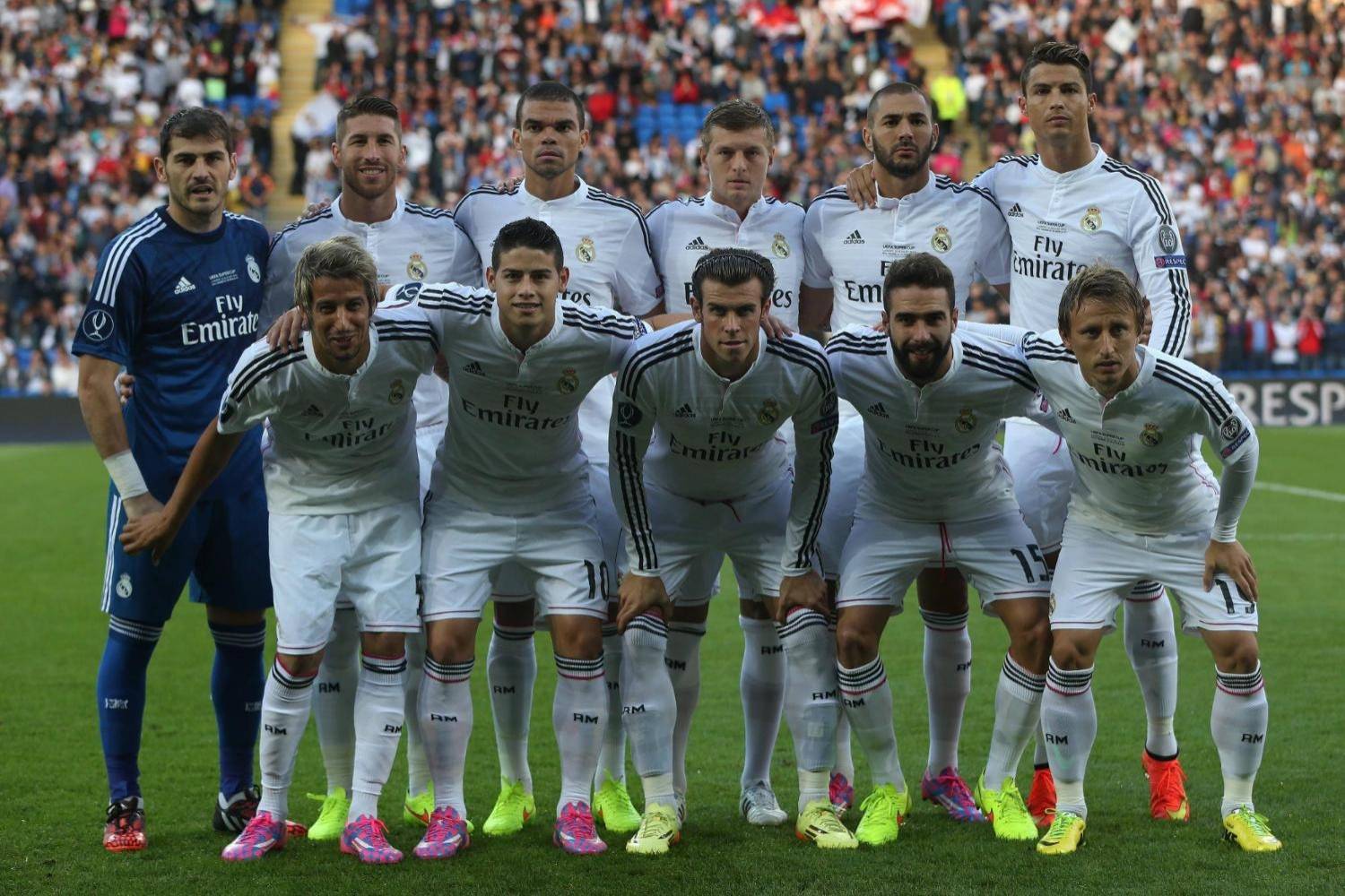 美记：狄龙情绪失控，詹姆斯等到了偷走比赛的时刻（美媒：狄龙情绪失衡，詹姆斯在关键时刻接管比赛）