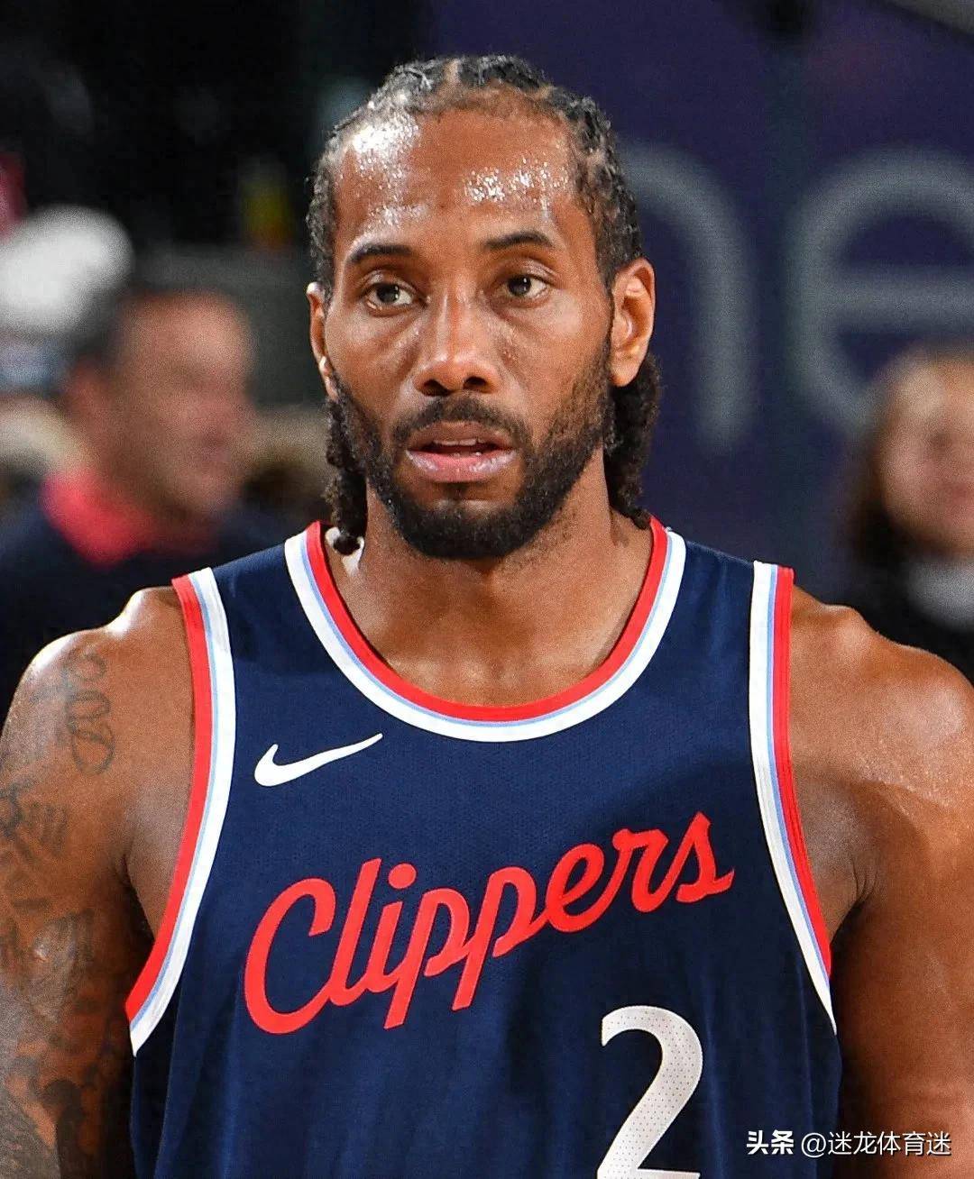 那个拥抱是整场最暖的一幕（那个拥抱，定格了全场最温暖的瞬间）