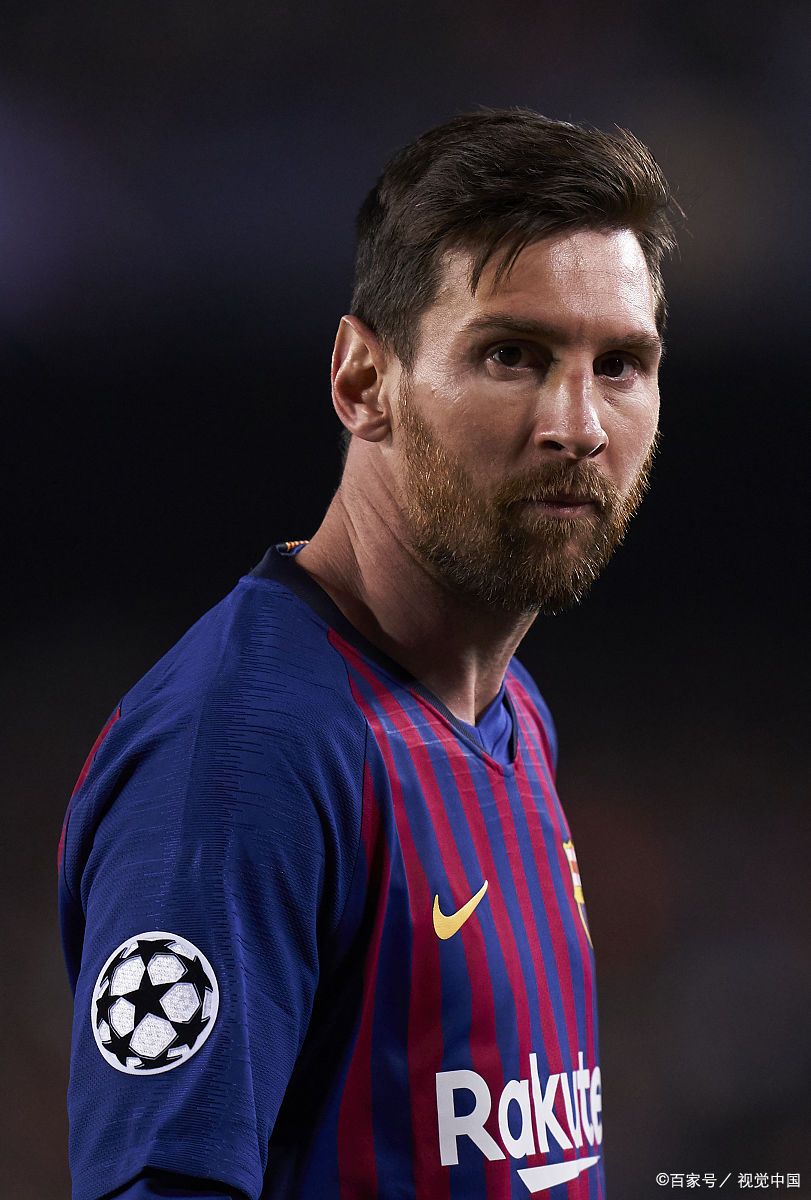 伤势不轻？萨格斯因左臀伤势退赛 赛后坐轮椅离开了球馆（伤情恐不乐观？萨格斯左臀受伤提前退赛，赛后乘轮椅离开球馆）