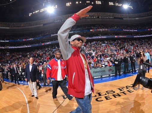 天空体育英超第12轮比分预测：阿森纳1-2热刺，曼联2-2埃弗顿（天空体育预测英超第12轮：阿森纳1-2不敌热刺，曼联2-2战平埃弗顿）