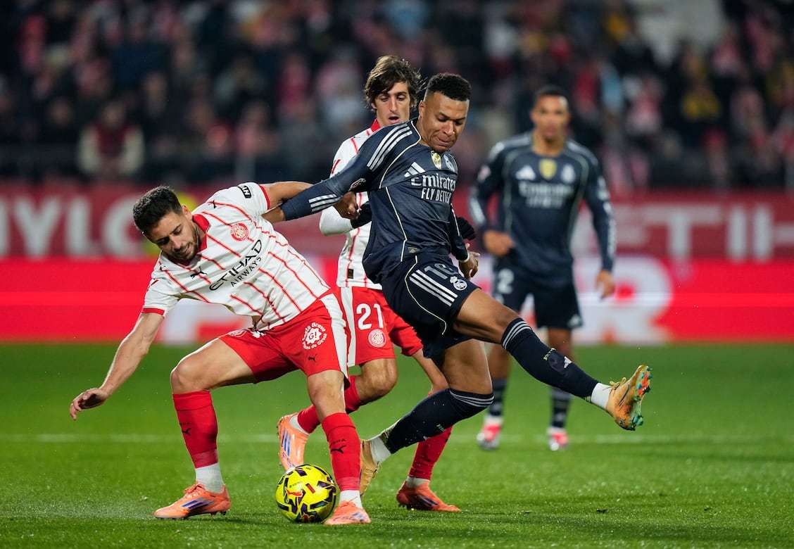 范晓冬：我知道的圈内料比球迷多多了，但我不会诋毁中国足球（范晓冬：掌握的圈内信息远胜球迷，但绝不抹黑中国足球）