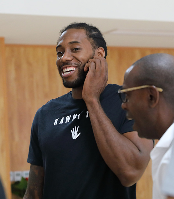 NBA战报：马克西38分，76人121-114击败独行侠（NBA快讯：马克西砍下38分，76人121-114战胜独行侠）