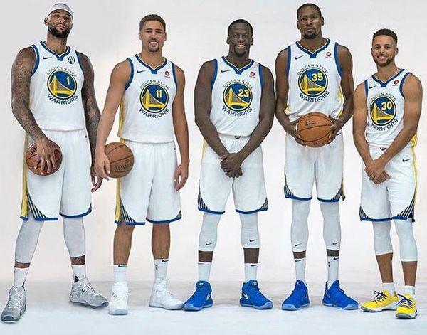 记者：海港近些年投入难比金元时代，穆斯卡特有强大调整能力（记者：海港近年投入不及金元时代，穆斯卡特调整能力出众）