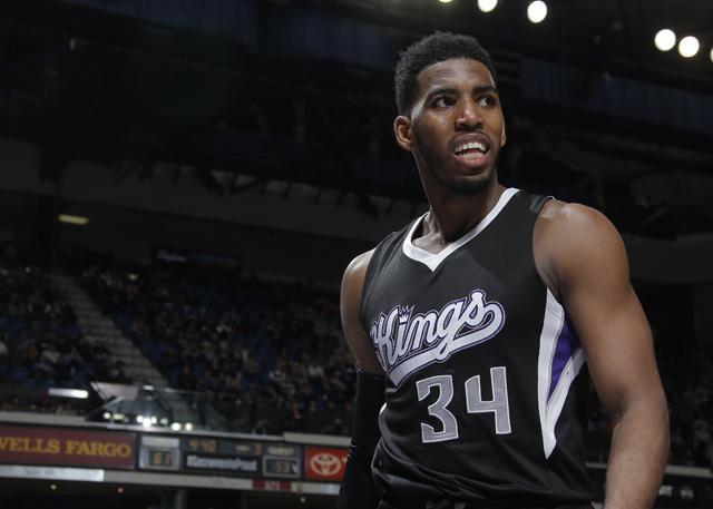 12月5日NBA焦点战：森林狼再遇鹈鹕，詹姆斯带队战猛龙（12月5日NBA焦点对决：森林狼再碰鹈鹕，詹姆斯率队挑战猛龙）