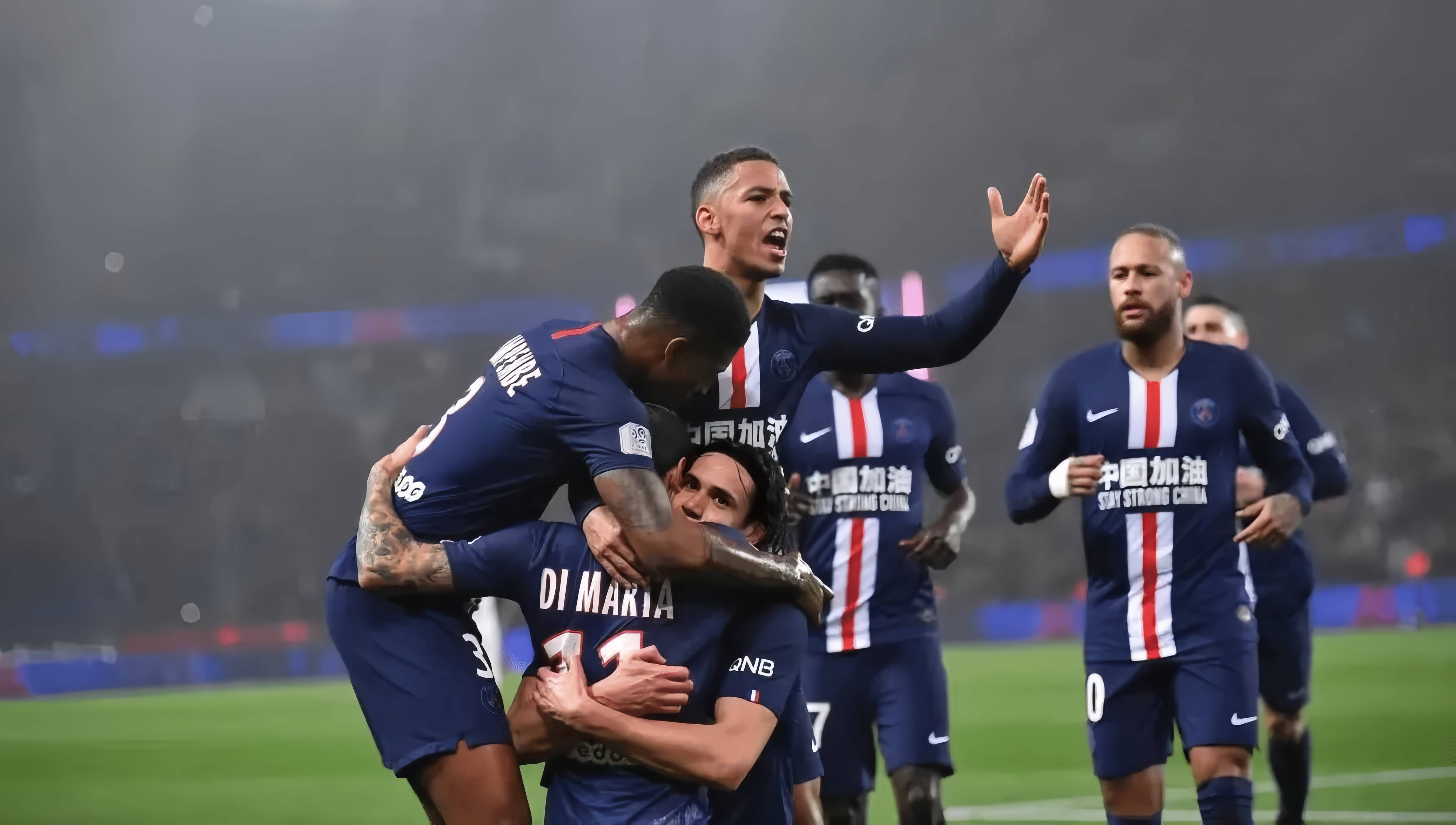 年年欧冠失误染红，这集我看过…巴萨客场不敌切尔西！（欧冠再现失误+红牌，似曾相识！巴萨客场负于切尔西）