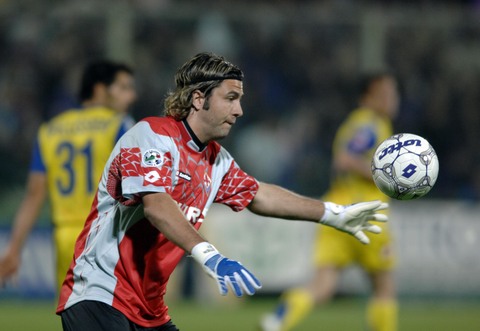 秦子牛：5战0失球是团队的努力，正赛有信心继续零封（秦子牛：五场零封靠全队合力，正赛仍有信心延续零失球）