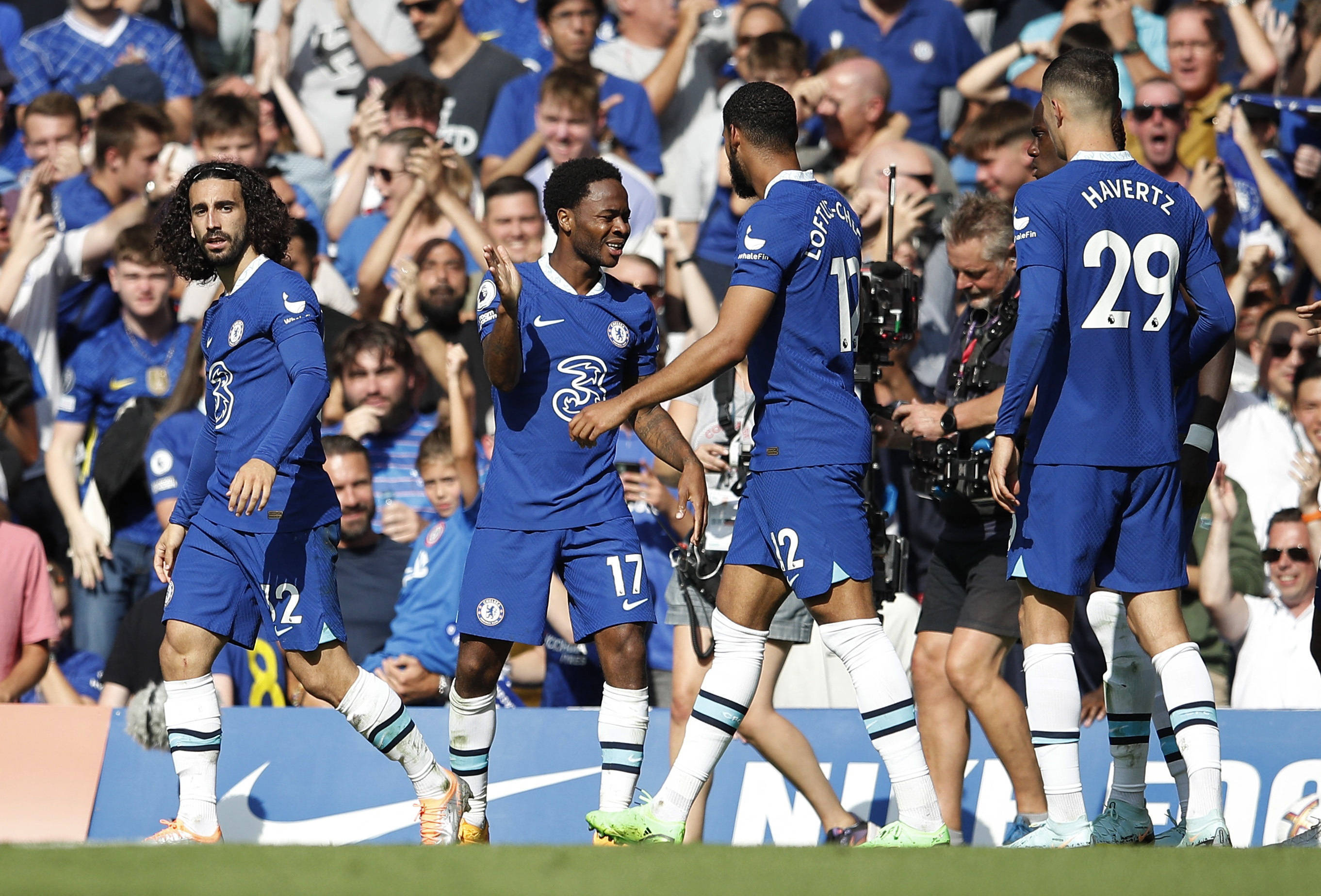 阿里纳斯：巴特勒如果这样打球 我会让他去打替补（阿里纳斯：巴特勒再这么打，我会让他坐板凳）