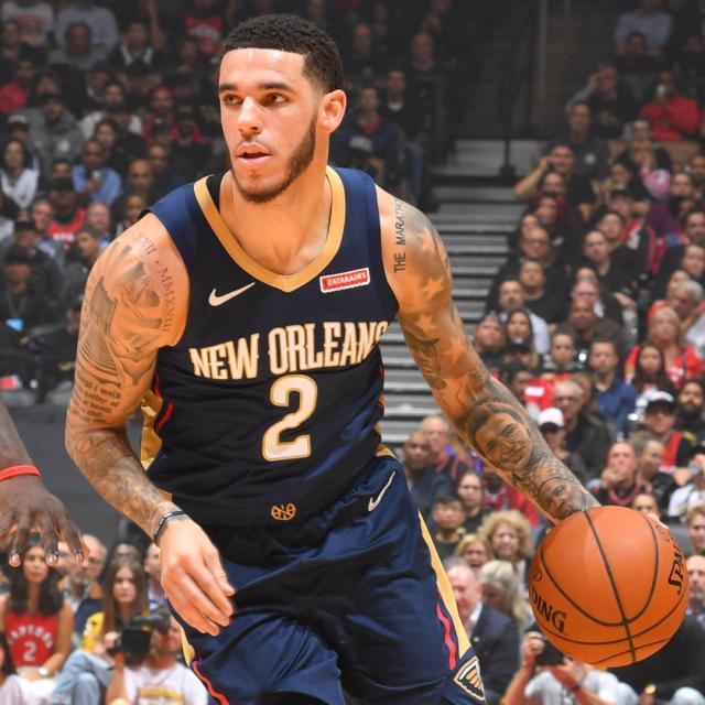 NBA：马刺新秀文班亚马闪耀 全场送出六盖帽（NBA：马刺新星文班亚马大放异彩 单场送出6次封盖）